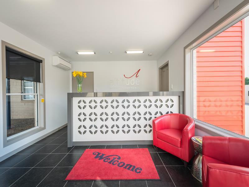 Altitude Motel Apartments トゥーンバ エクステリア 写真