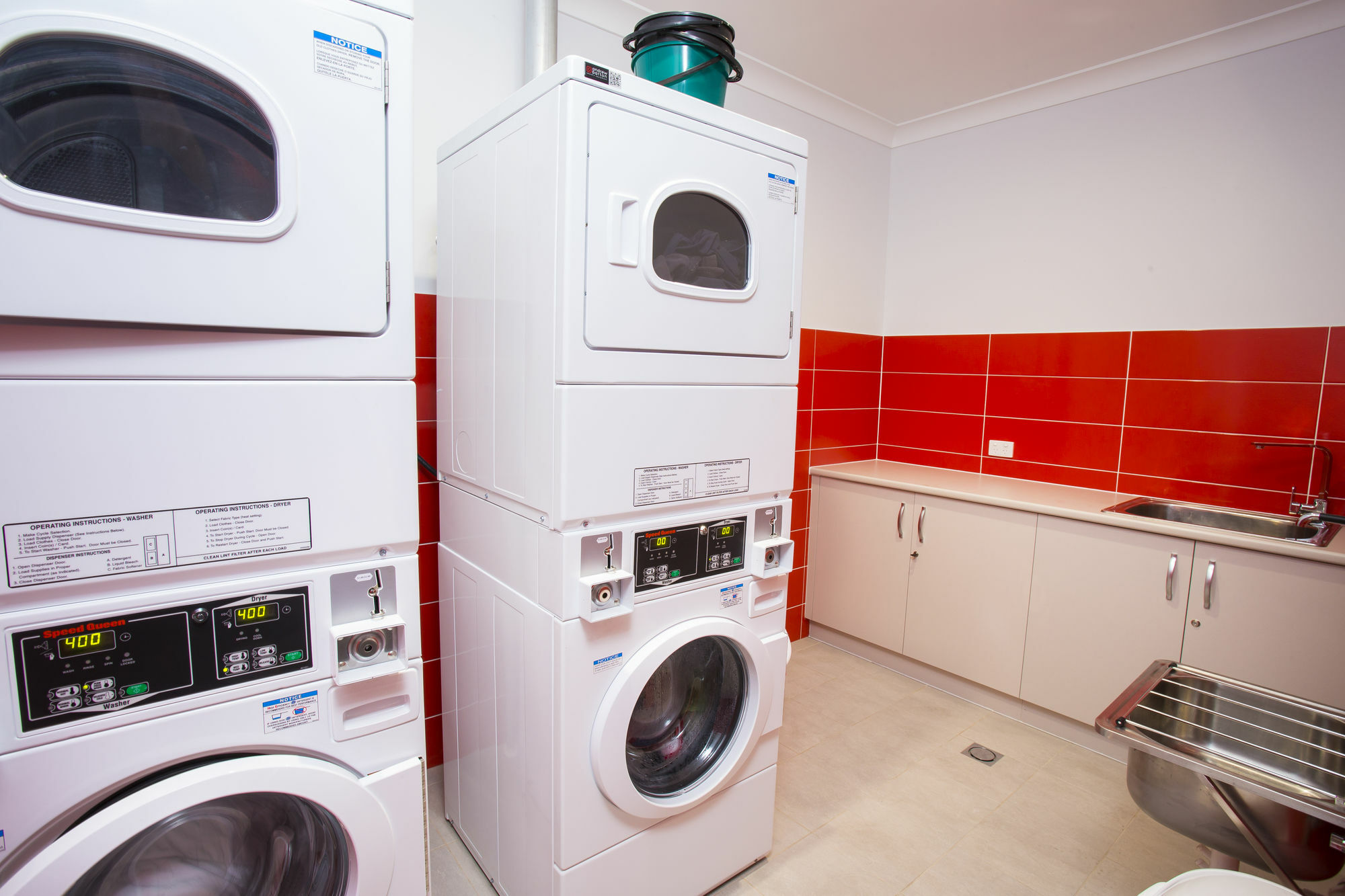 Altitude Motel Apartments トゥーンバ エクステリア 写真